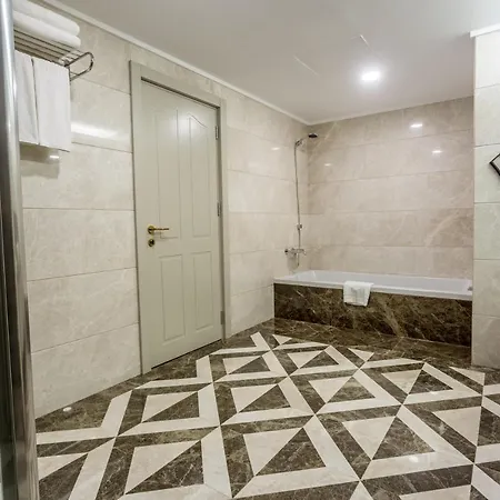 فندق Willmont 4*