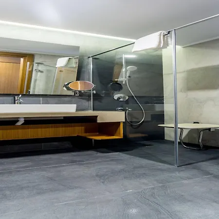 Willmont Hotel 4*